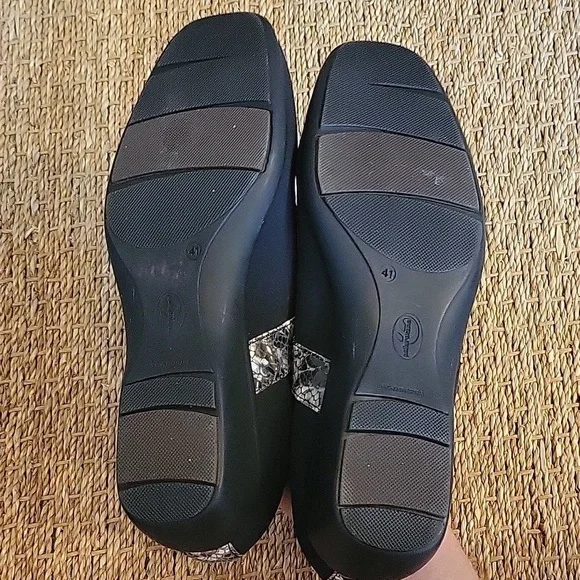 COMFORT CLUB leather snakeskin mary jane wedge shoes. EU size 41 or US 10.5/11.